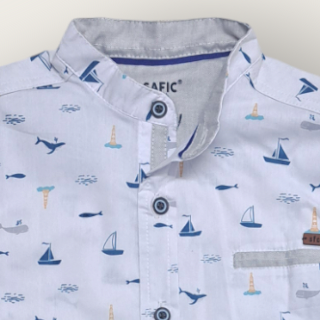 Camisa cuello neru.
