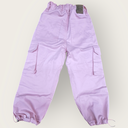 Pantalon dril parachute sistema ajustable en cintura.