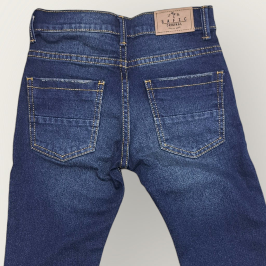 Jeans con desgastes sistema ajustable en cintura 