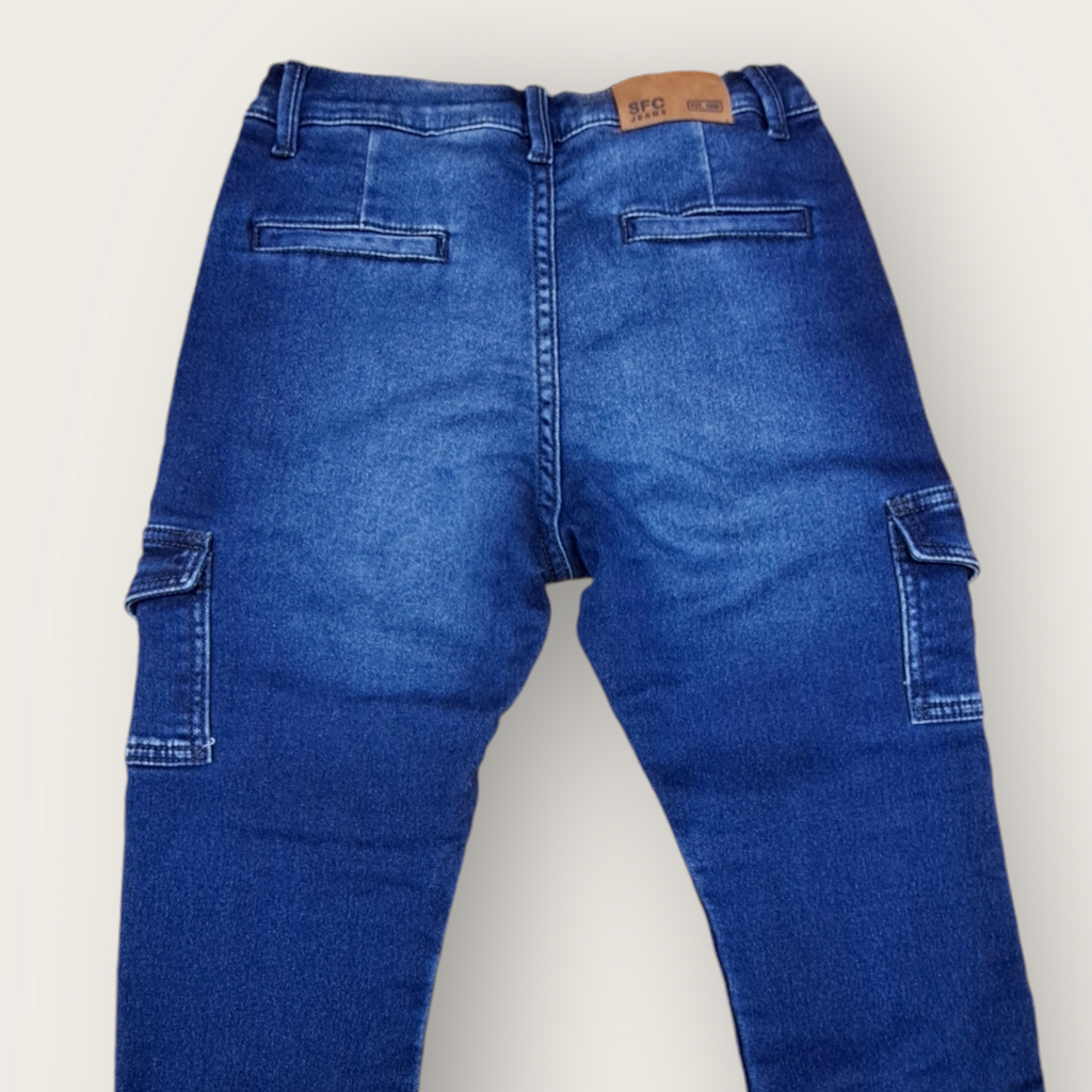 Jogger niño sistema ajustable en cintura y cordón 