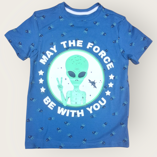 Camiseta estampado alien que alumbra en la oscuridad.